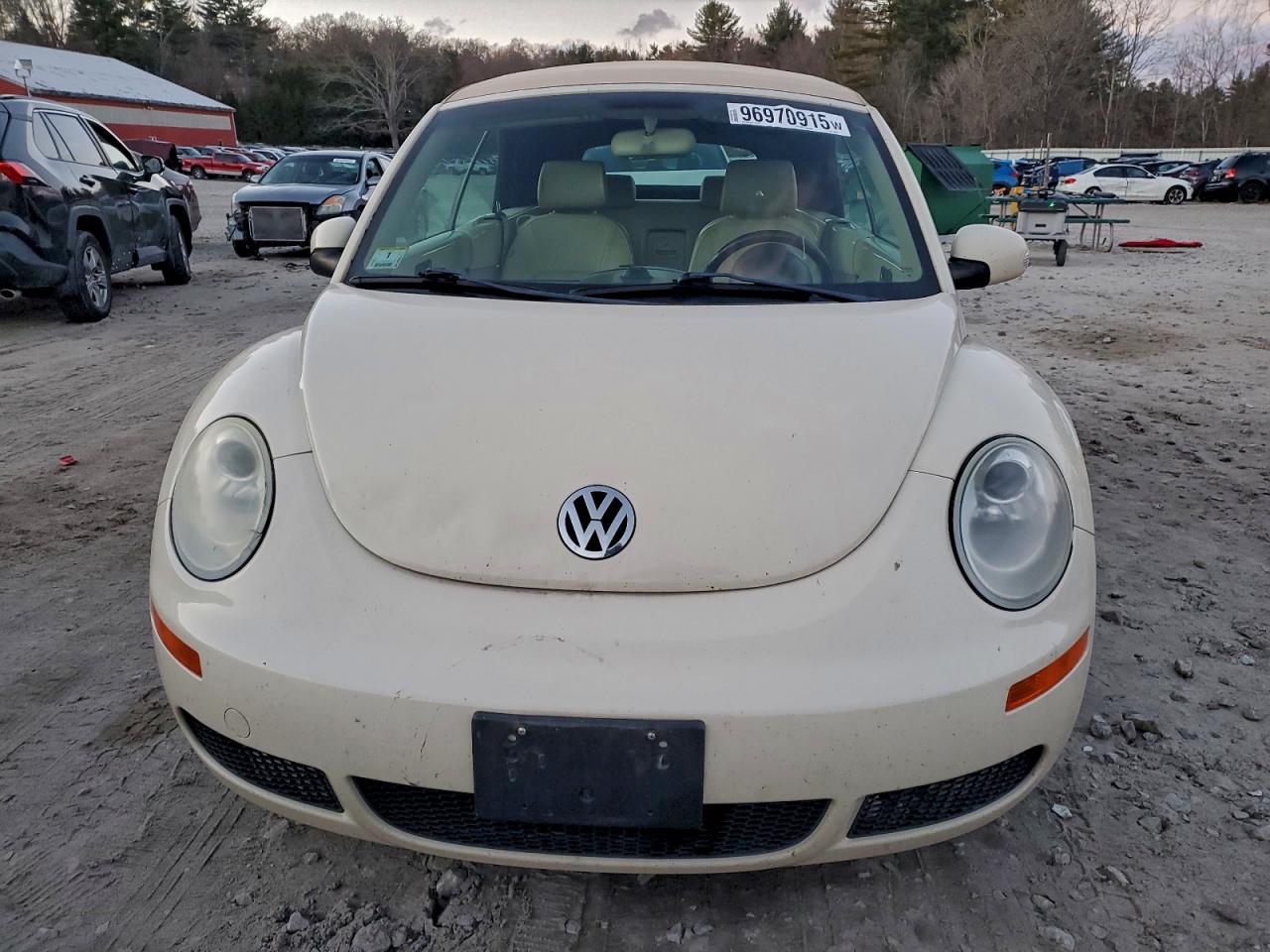 2009 VOLKSWAGEN NEW BEETLE S photo 5