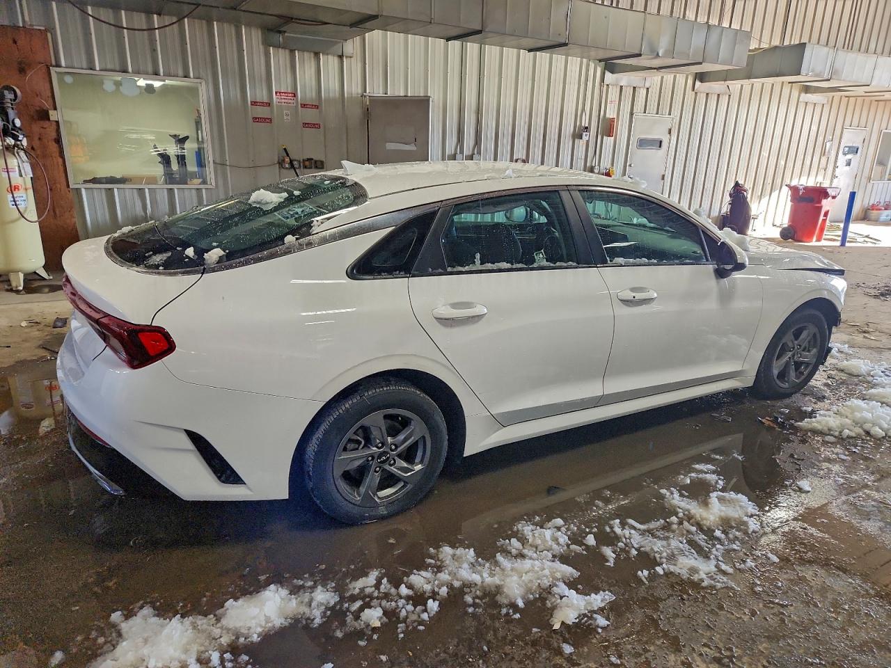 2023 KIA K5 LXS photo 5