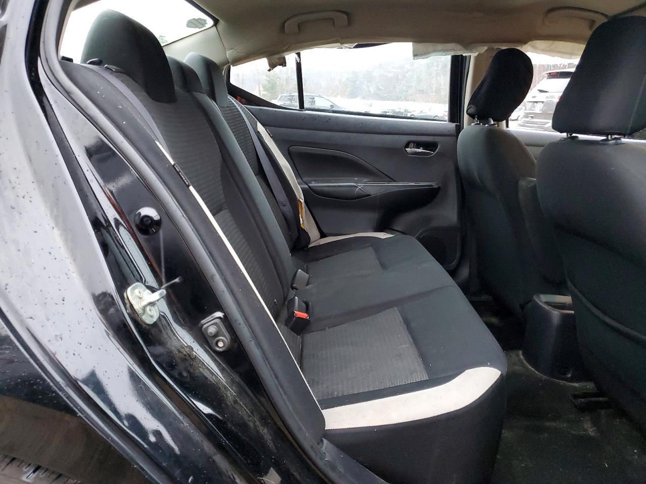 2020 NISSAN VERSA SV photo 19