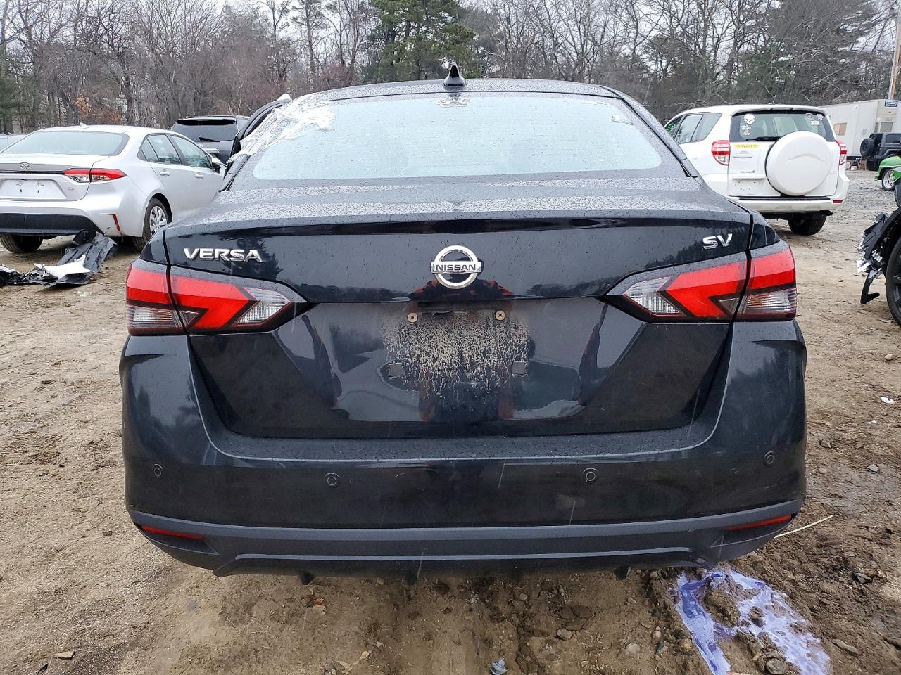 2020 NISSAN VERSA SV photo 11
