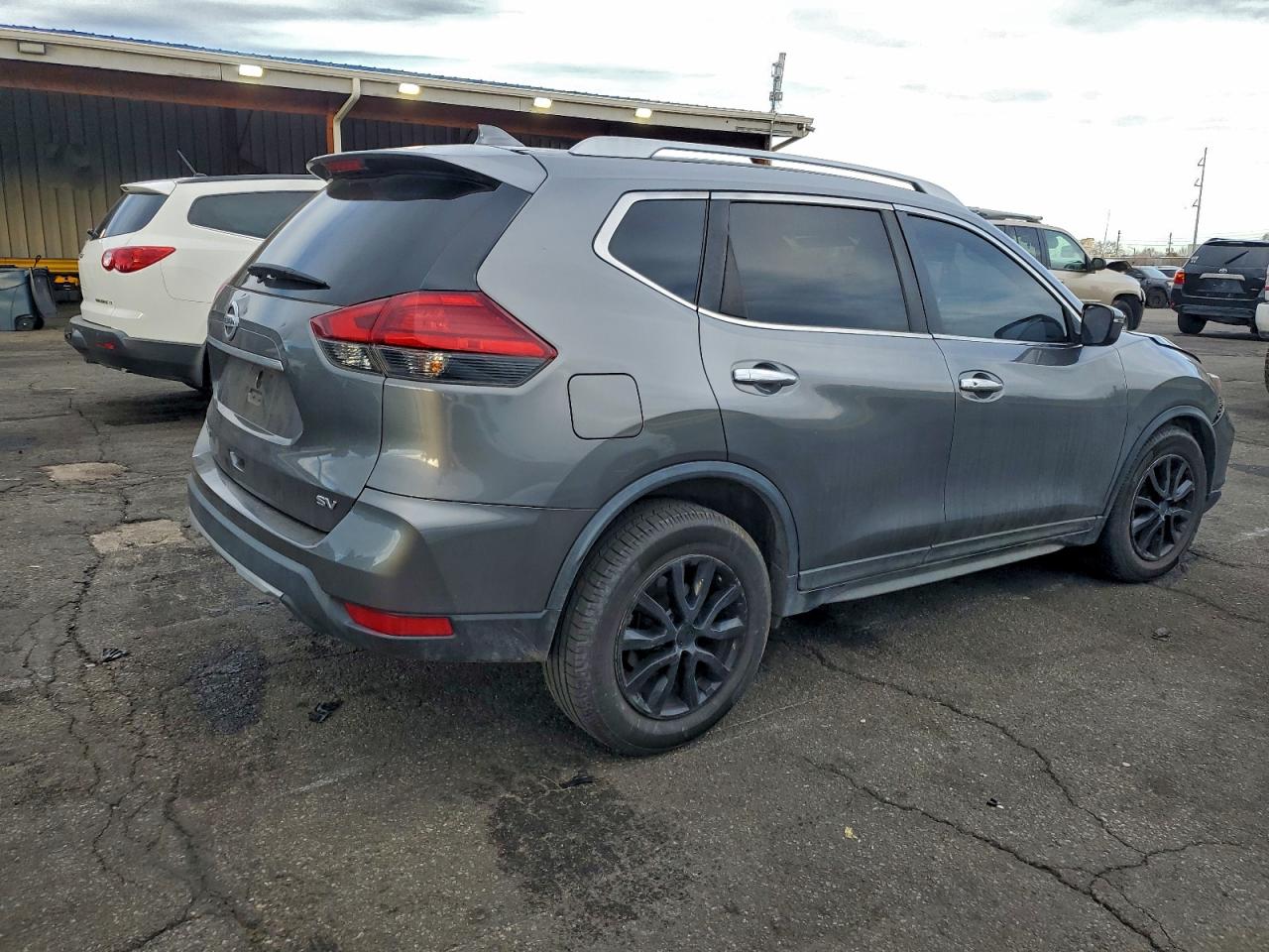 2017 NISSAN ROGUE S photo 5