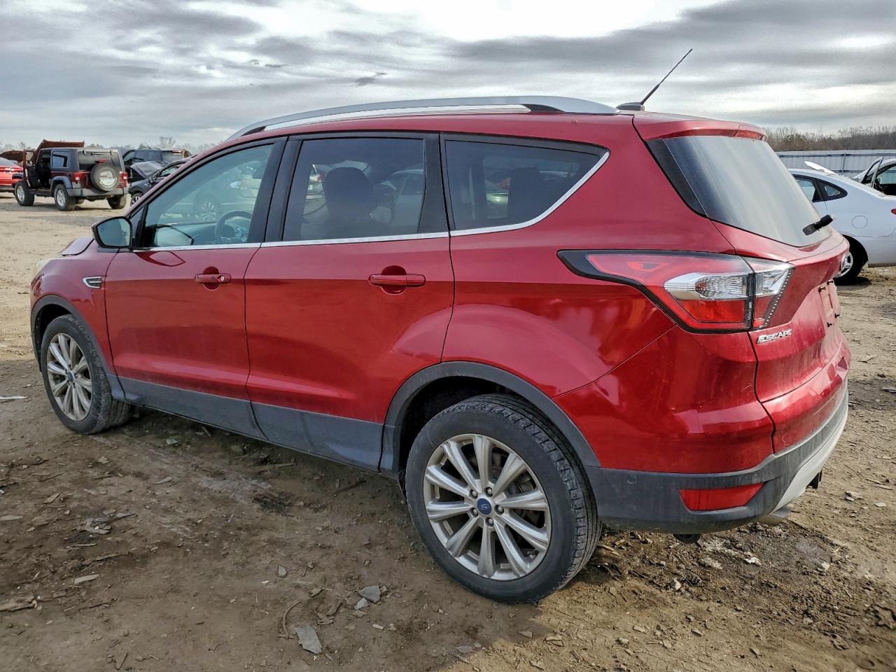 2017 FORD ESCAPE TITANIUM photo 3