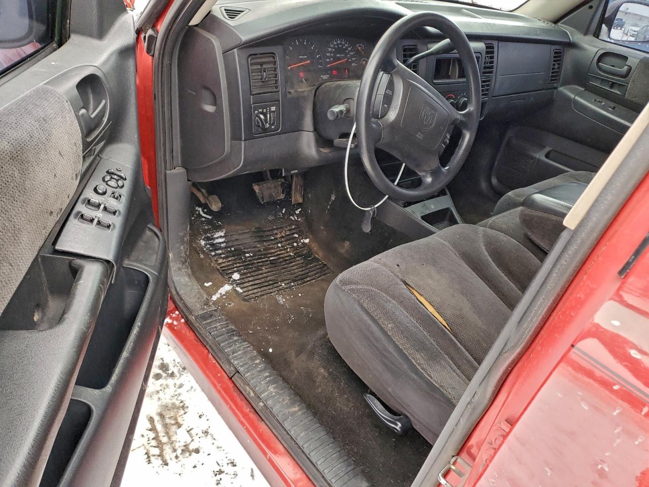 2003 DODGE DAKOTA QUAD SLT photo 8