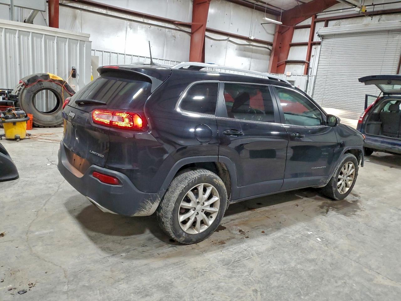 2017 JEEP CHEROKEE LIMITED photo 3