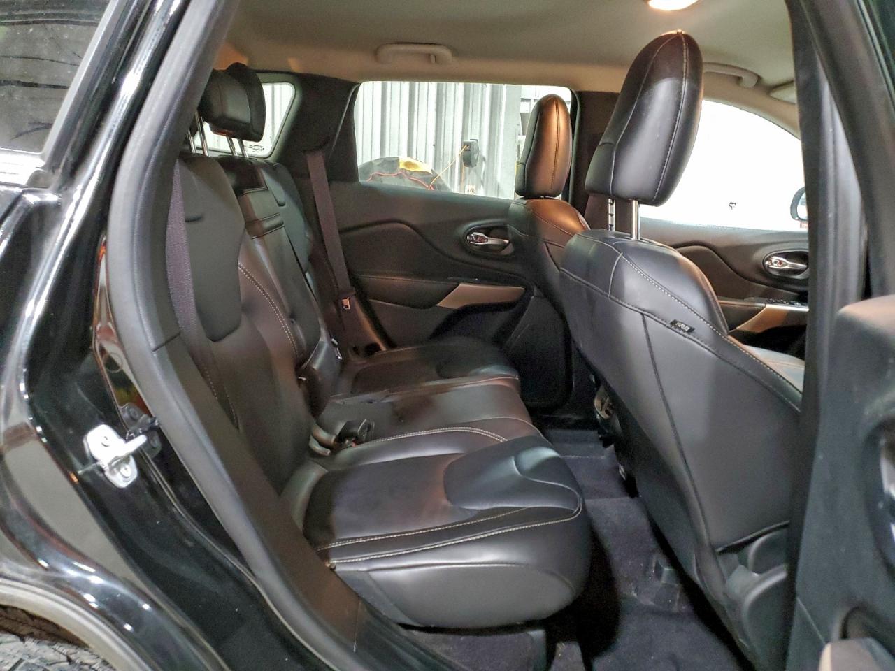 2017 JEEP CHEROKEE LIMITED photo 11