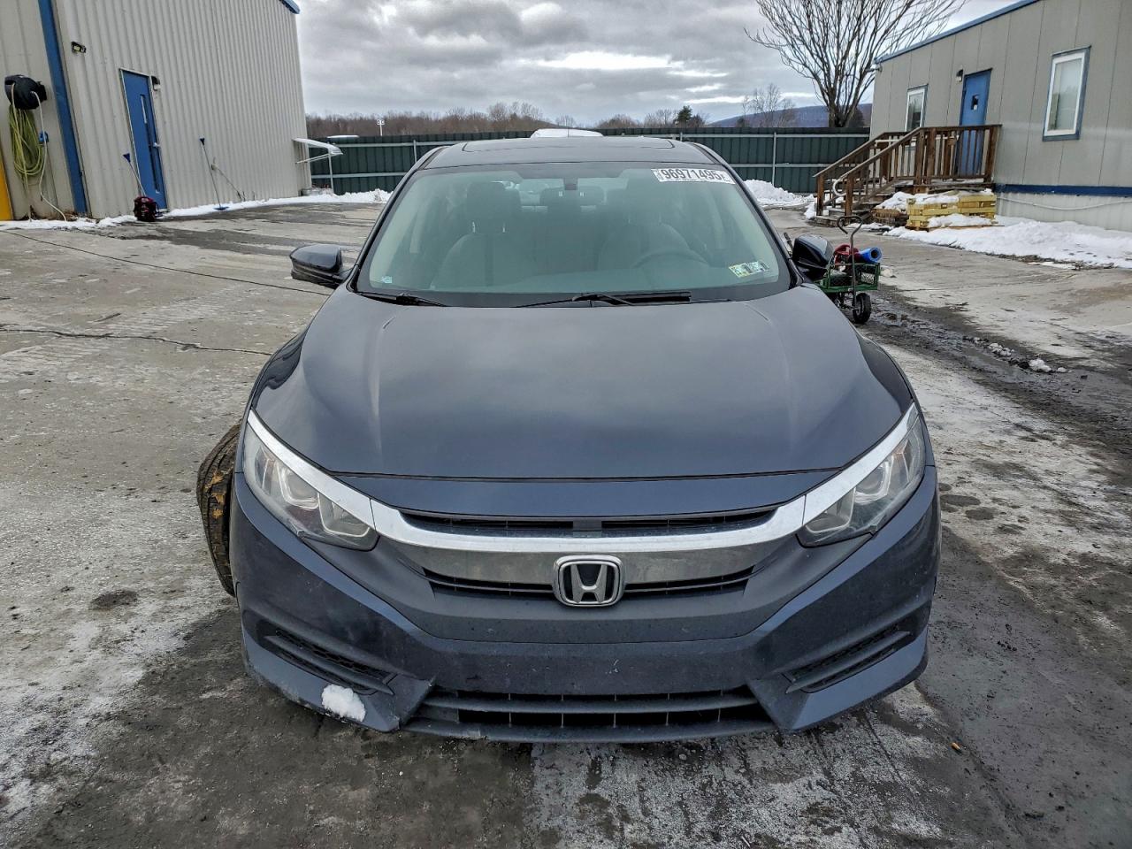 2017 HONDA CIVIC EX photo 9