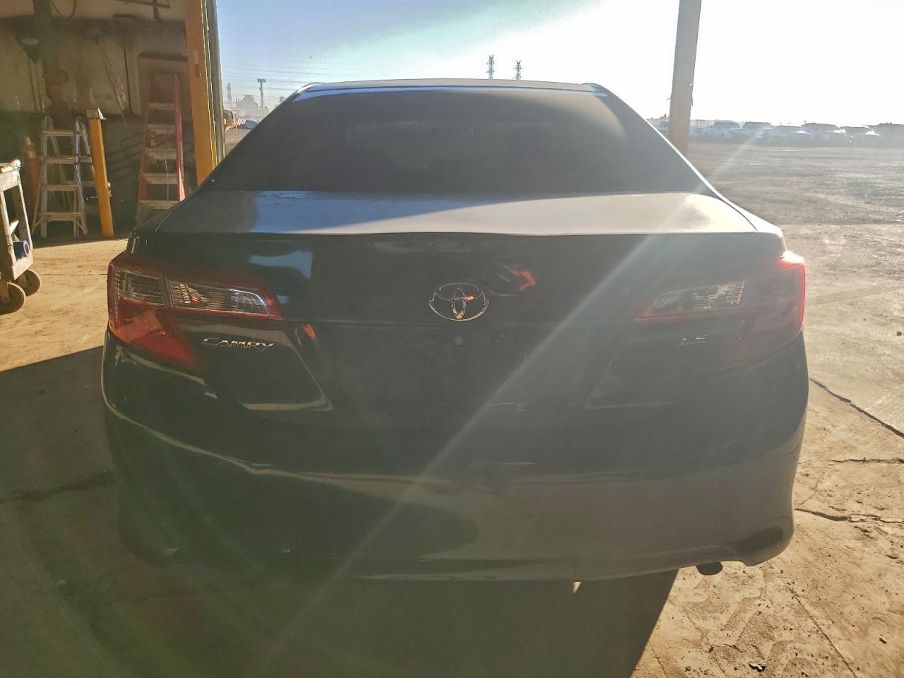 2012 TOYOTA CAMRY BASE photo 21