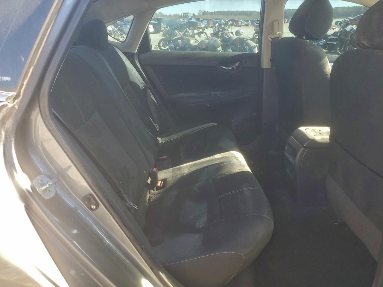 2016 NISSAN SENTRA S photo 10