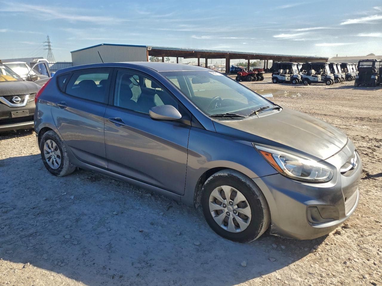 2017 HYUNDAI ACCENT SE photo 4