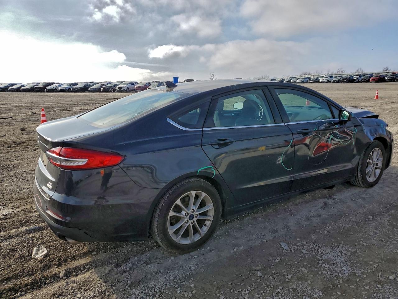 2020 FORD FUSION SE photo 3