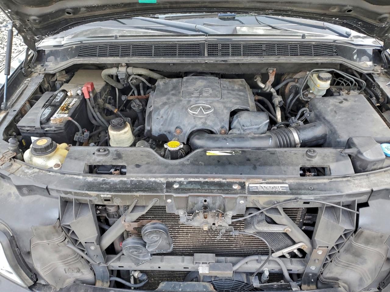 2010 INFINITI QX56 photo 34