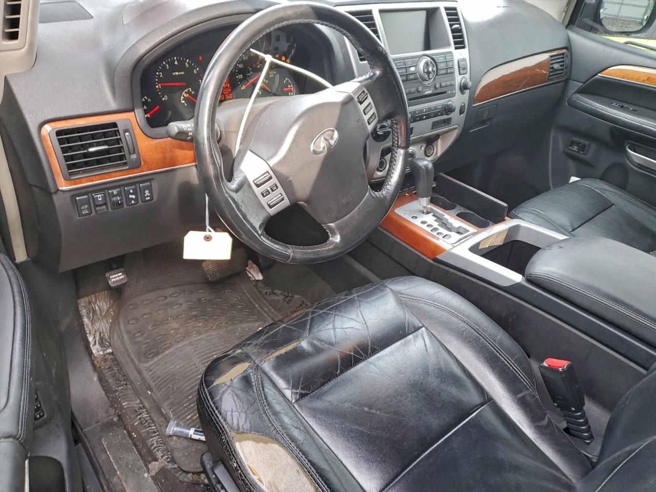 2010 INFINITI QX56 photo 22