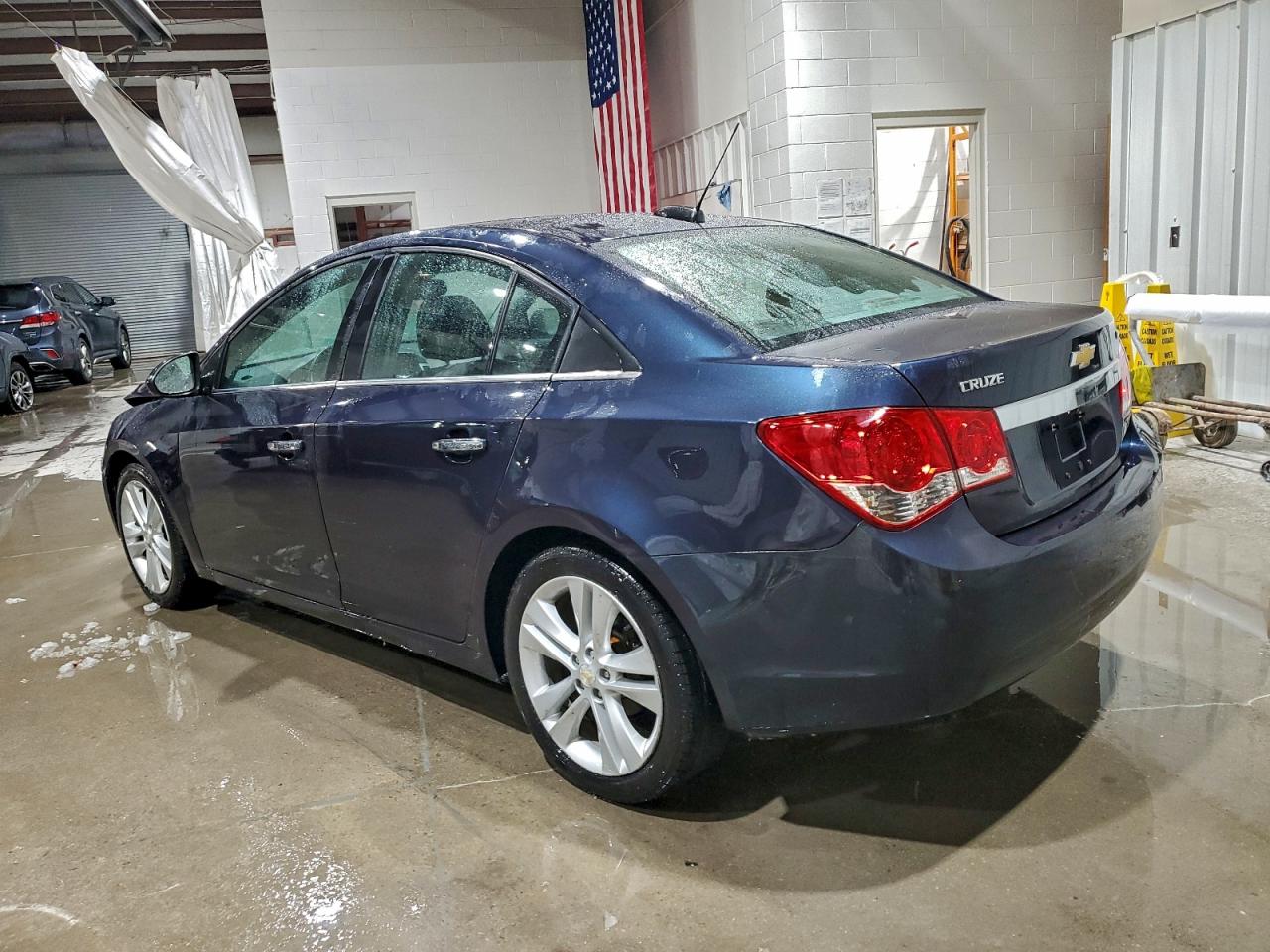 2015 CHEVROLET CRUZE LTZ photo 2