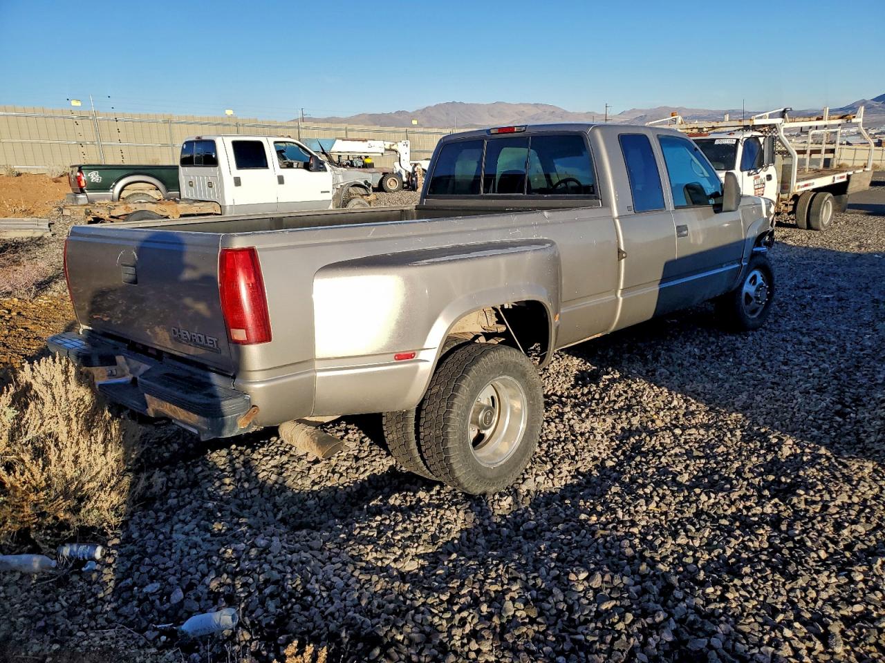 1998 CHEVROLET GMT-400 K3500 photo 5