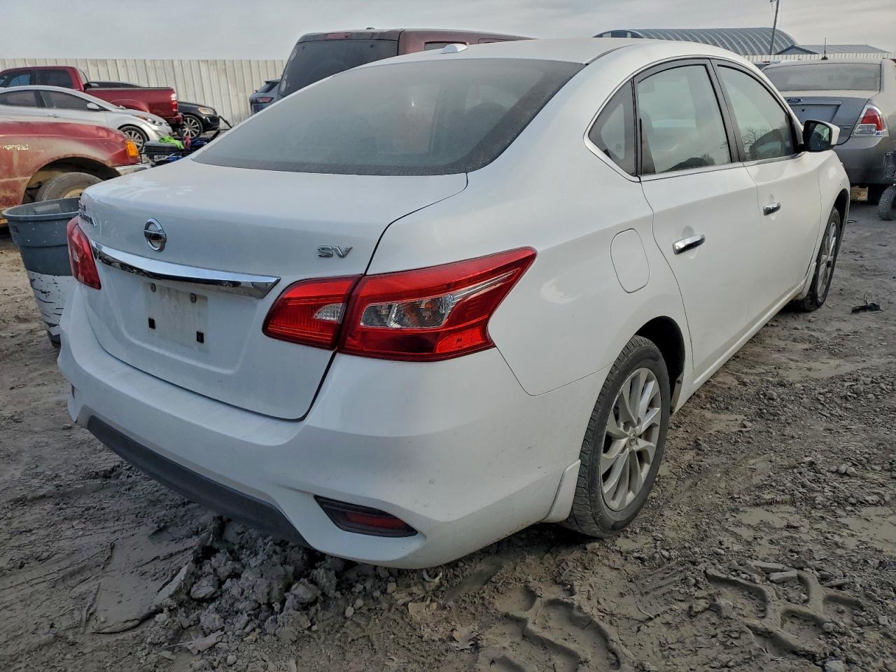 2018 NISSAN SENTRA S photo 5