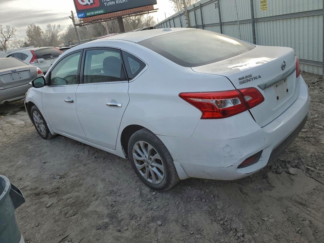 2018 NISSAN SENTRA S photo 3