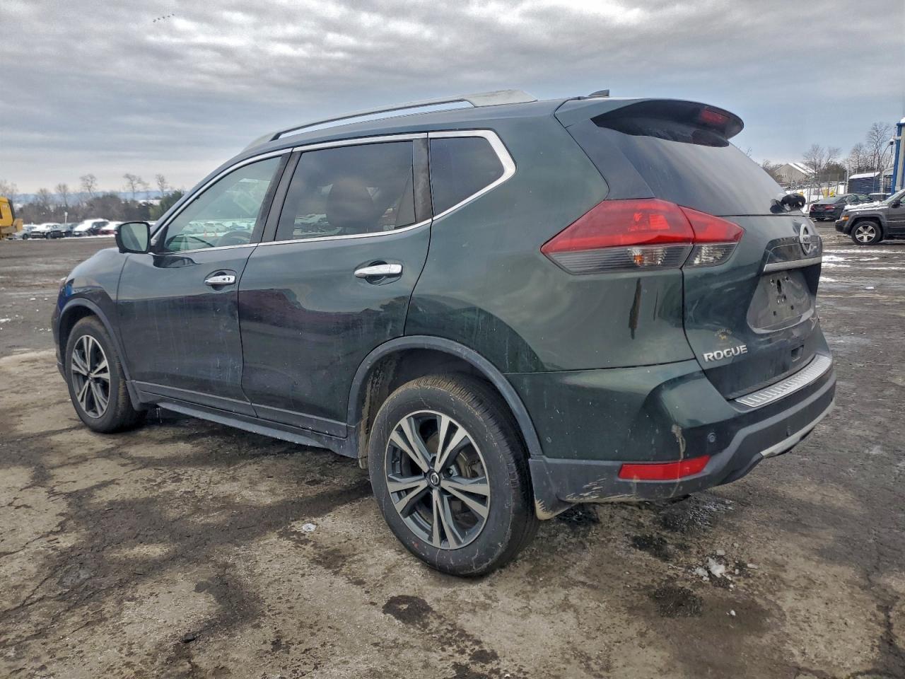 2019 NISSAN ROGUE S photo 3