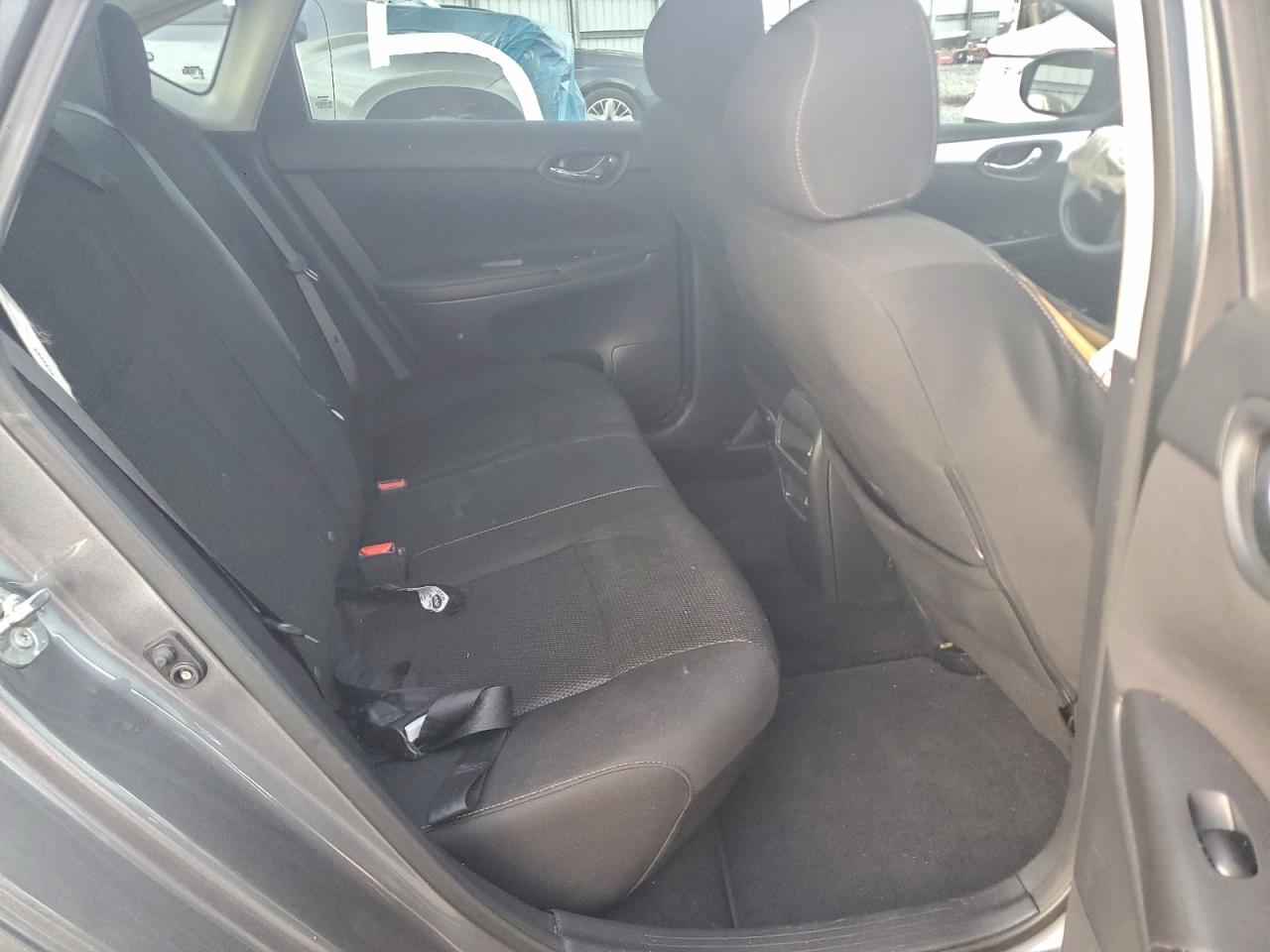 2019 NISSAN SENTRA S photo 19