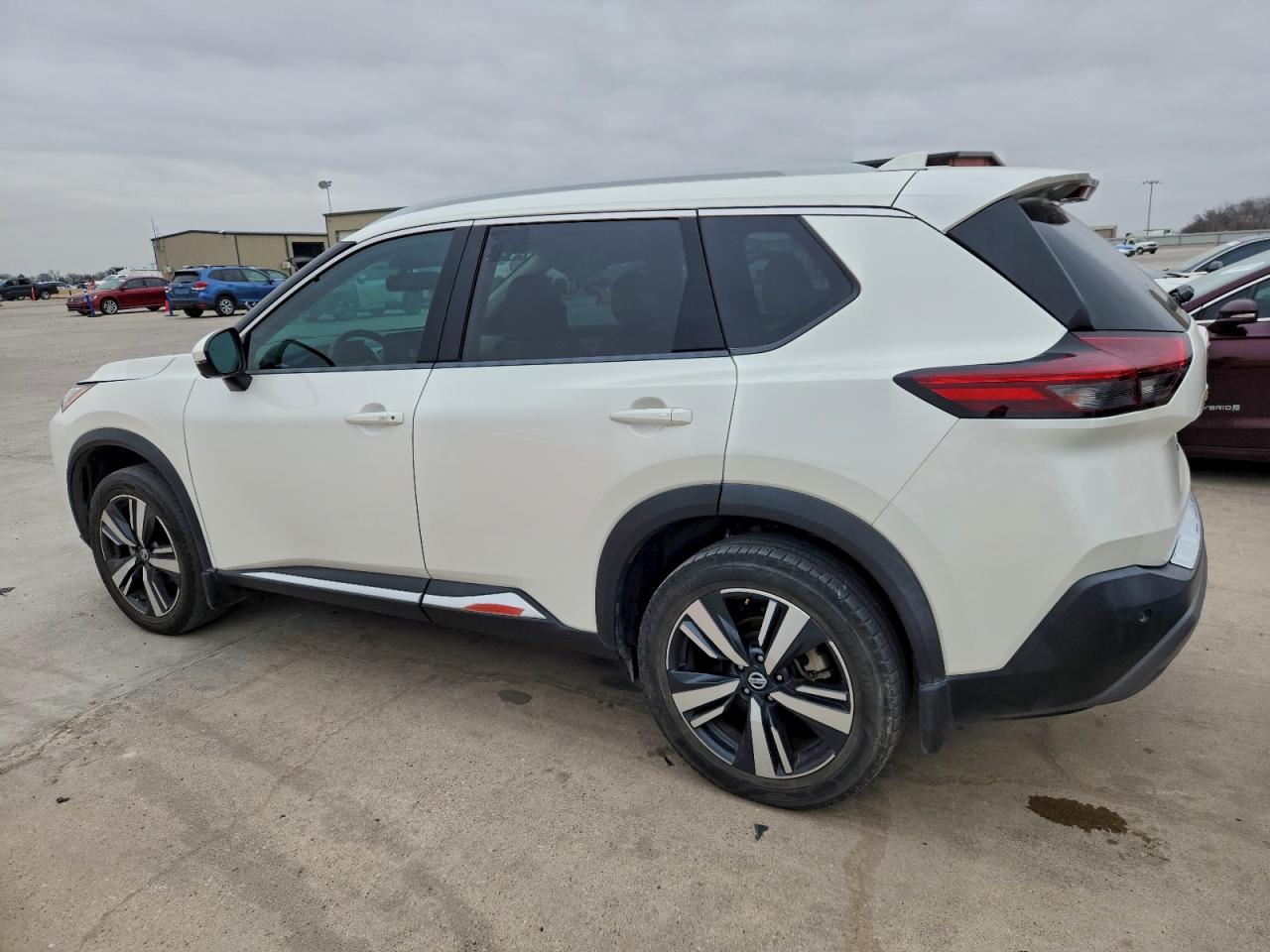 2021 NISSAN ROGUE SL photo 2