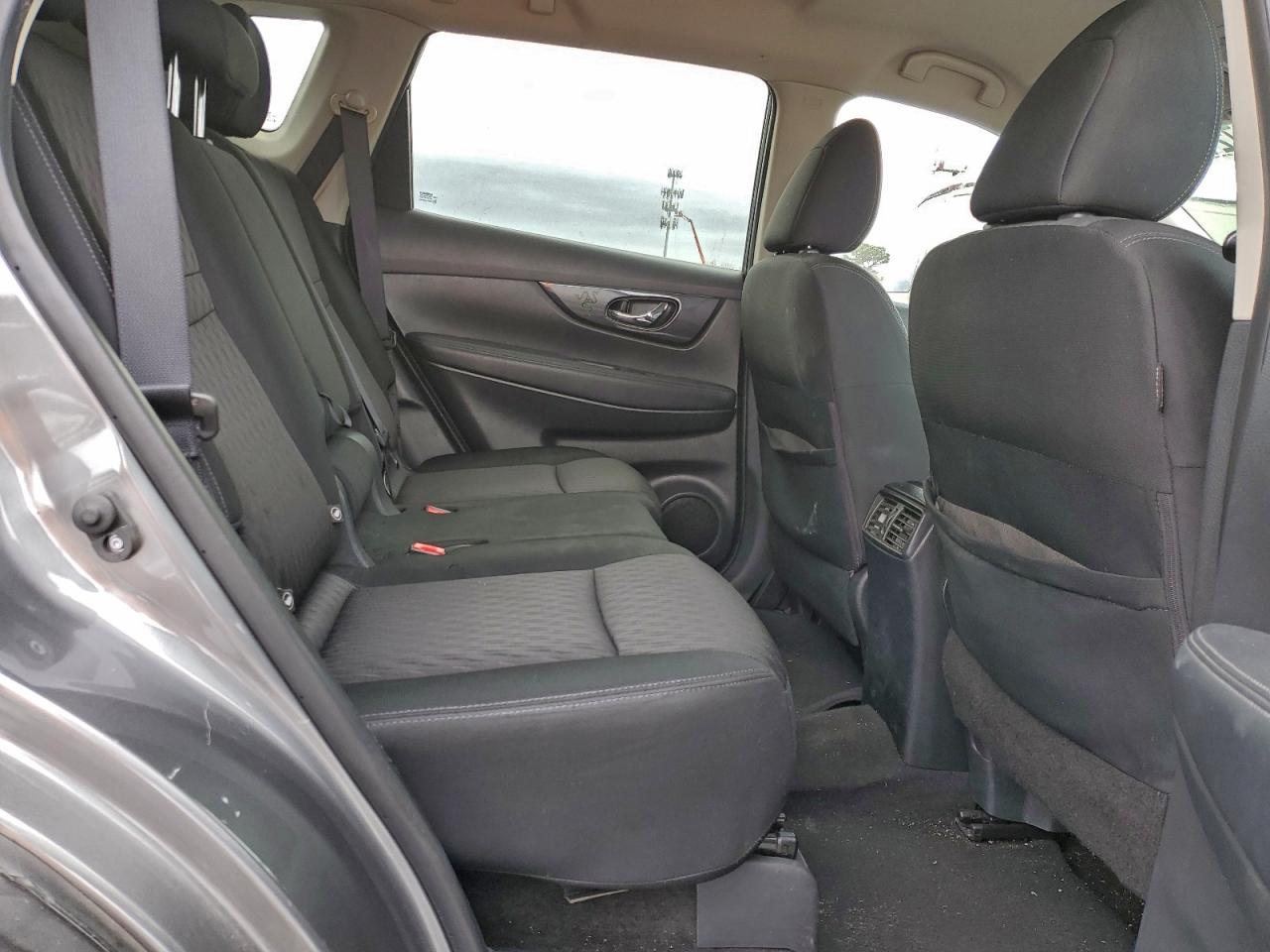 2018 NISSAN ROGUE S photo 11