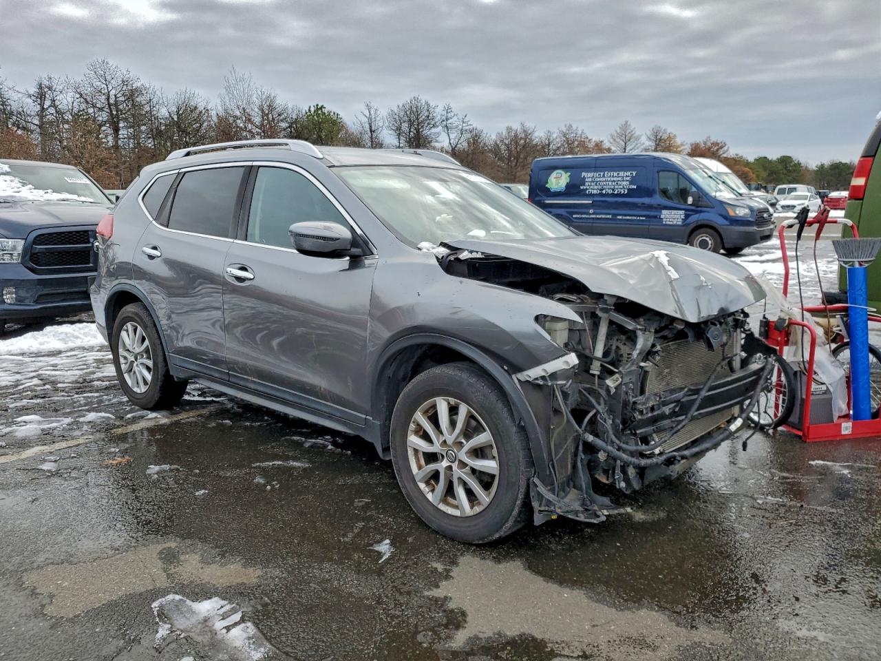 2018 NISSAN ROGUE S photo 4