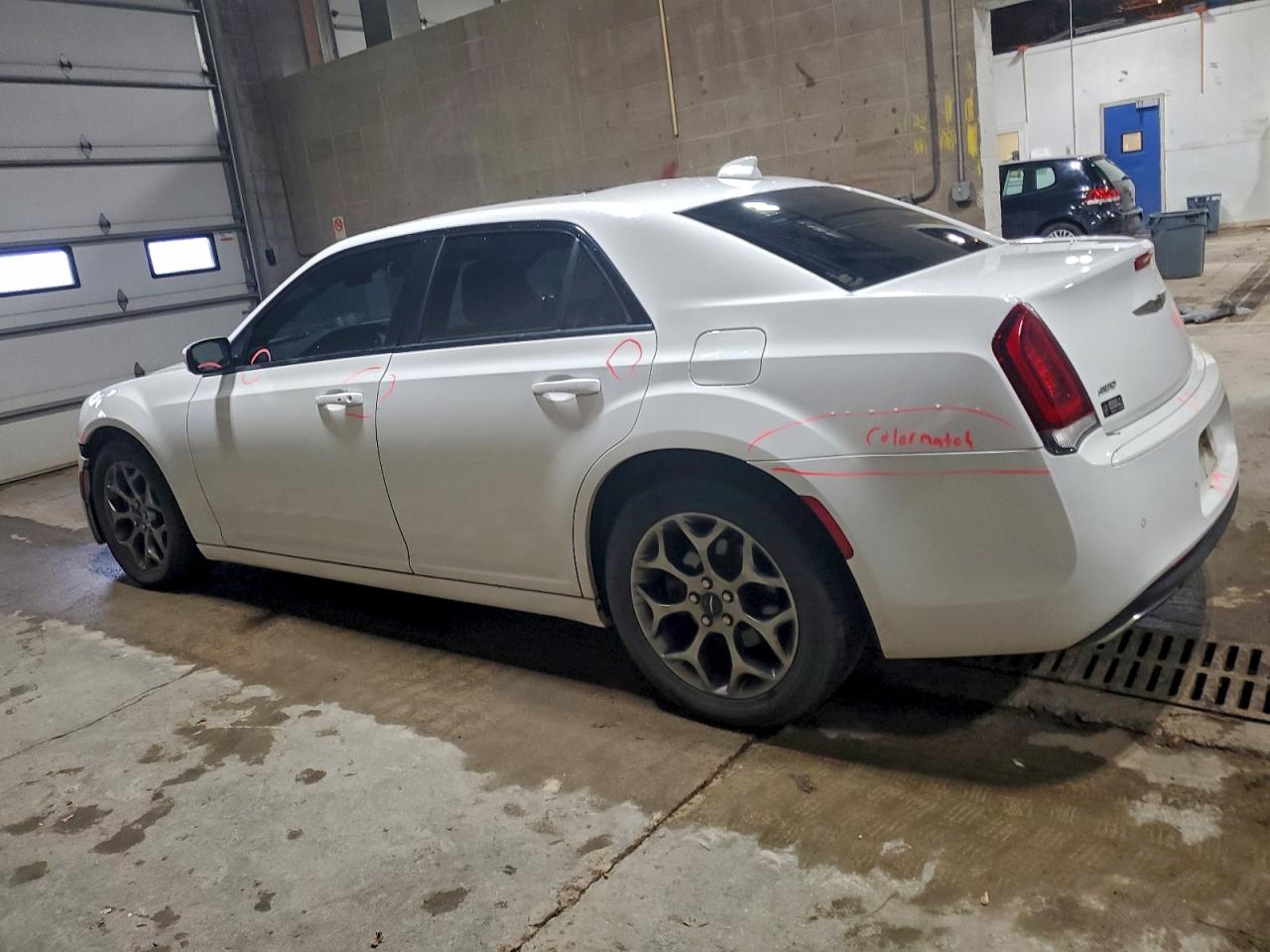 2015 CHRYSLER 300 S photo 3