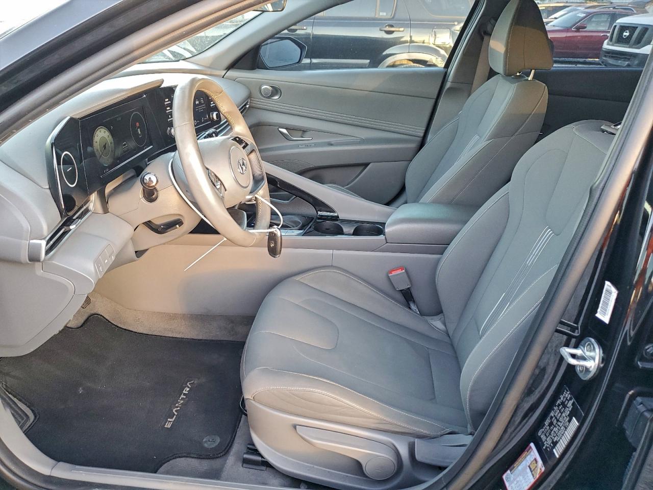 2021 HYUNDAI ELANTRA SEL photo 13