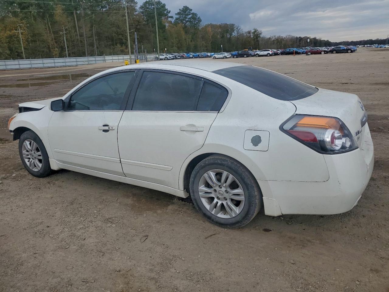 2011 NISSAN ALTIMA BASE photo 4
