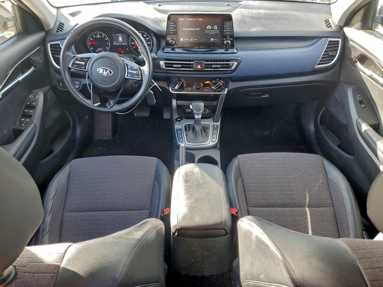 2021 KIA SELTOS S photo 8