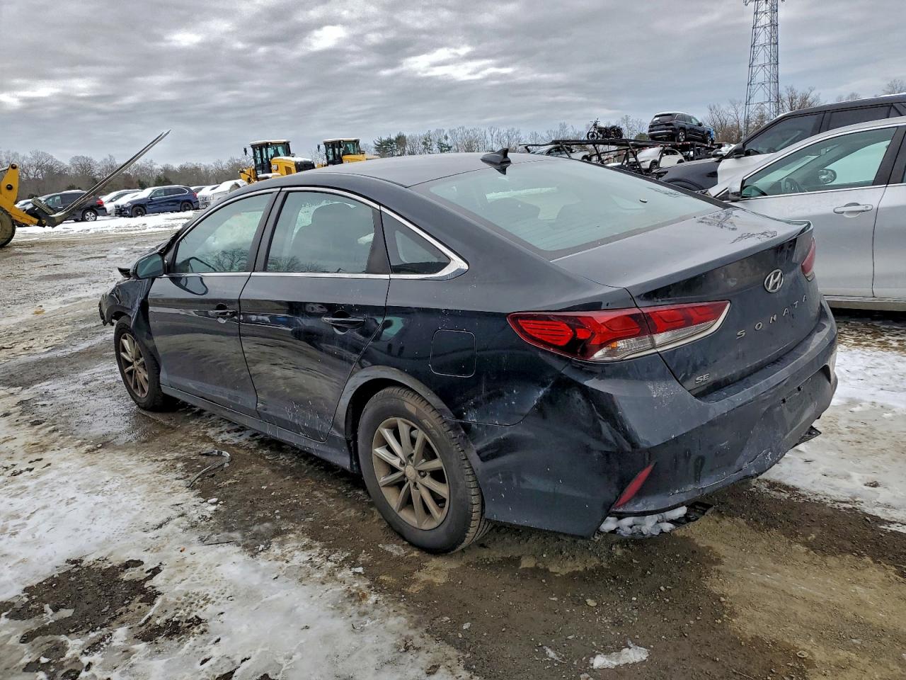 2018 HYUNDAI SONATA SE photo 2