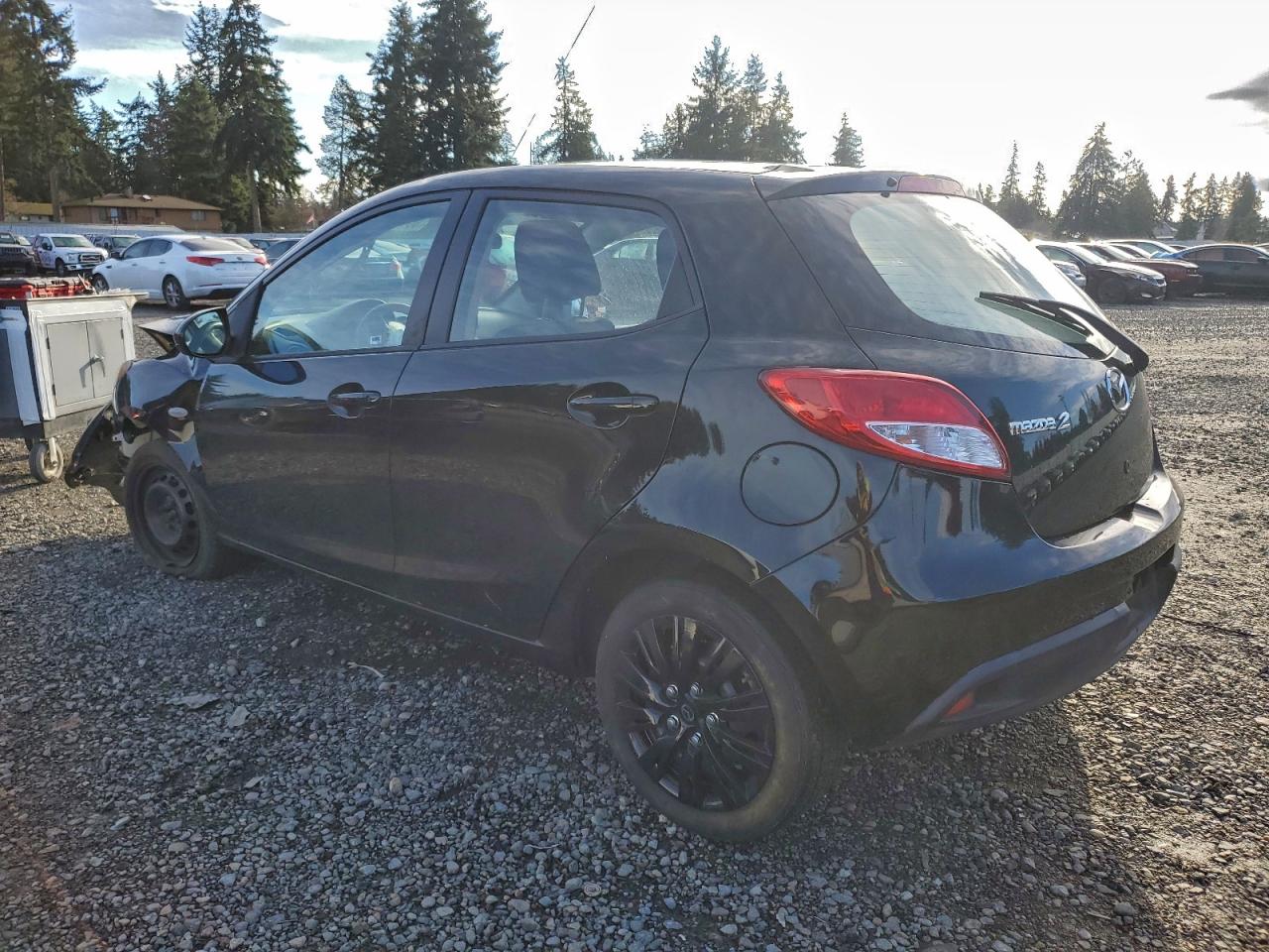 2011 MAZDA MAZDA2 photo 3