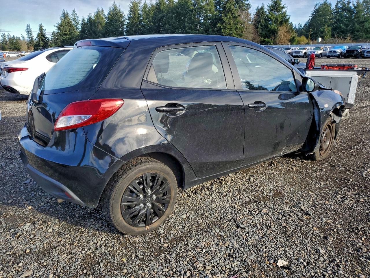 2011 MAZDA MAZDA2 photo 5