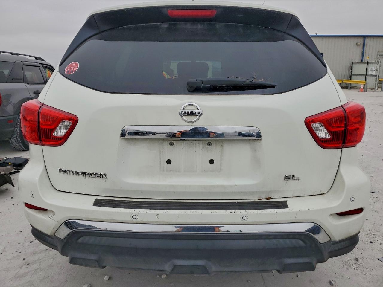 2017 NISSAN PATHFINDER S photo 6