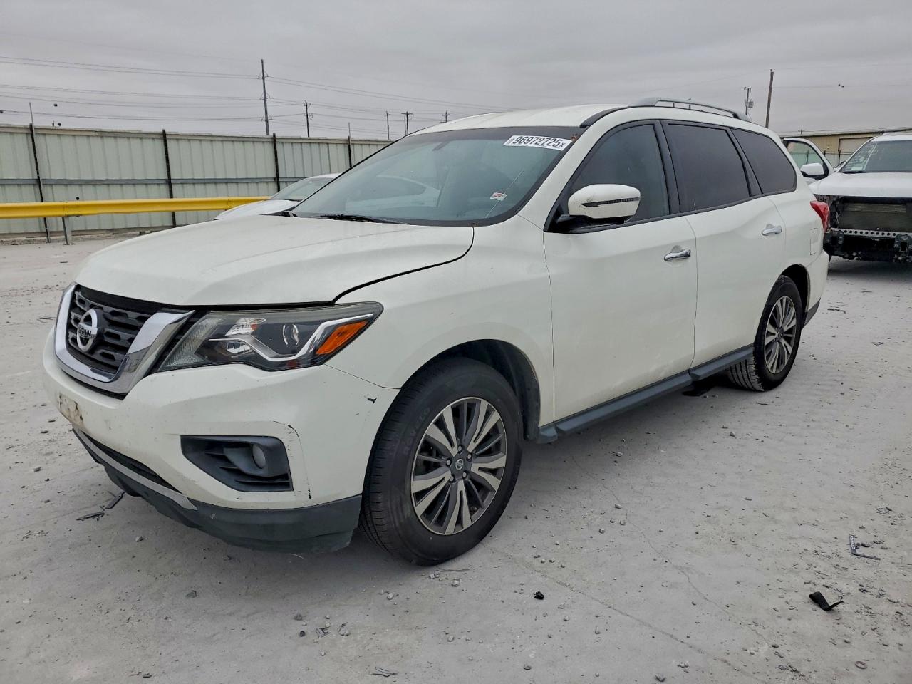 2017 NISSAN PATHFINDER
