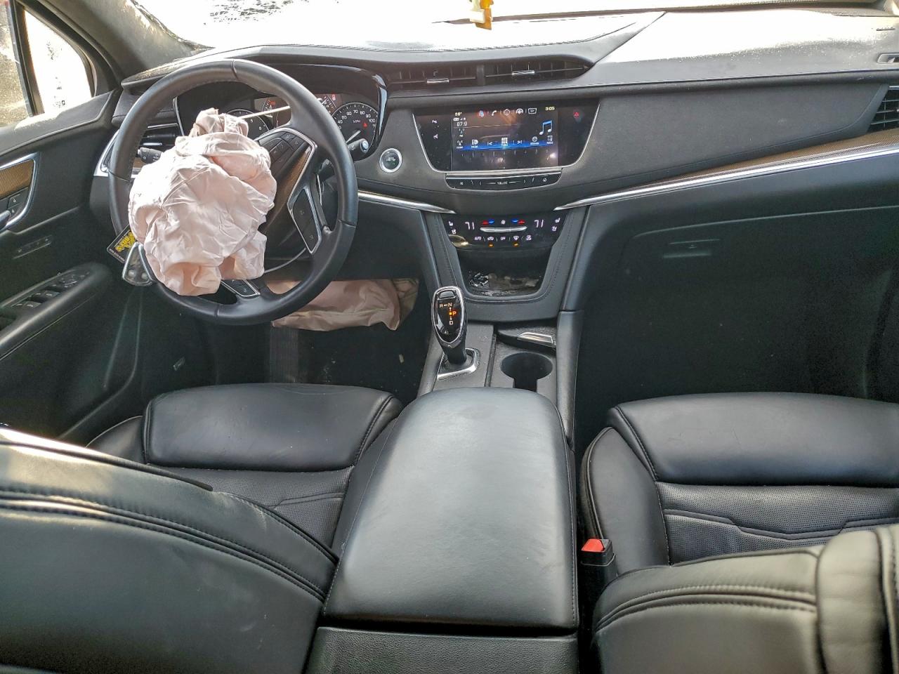 2018 CADILLAC XT5 PLATINUM photo 8