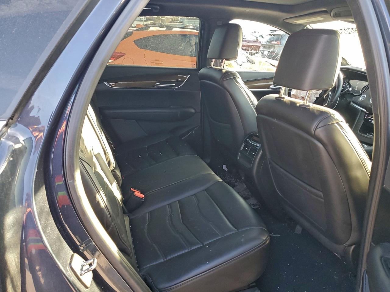 2018 CADILLAC XT5 PLATINUM photo 10