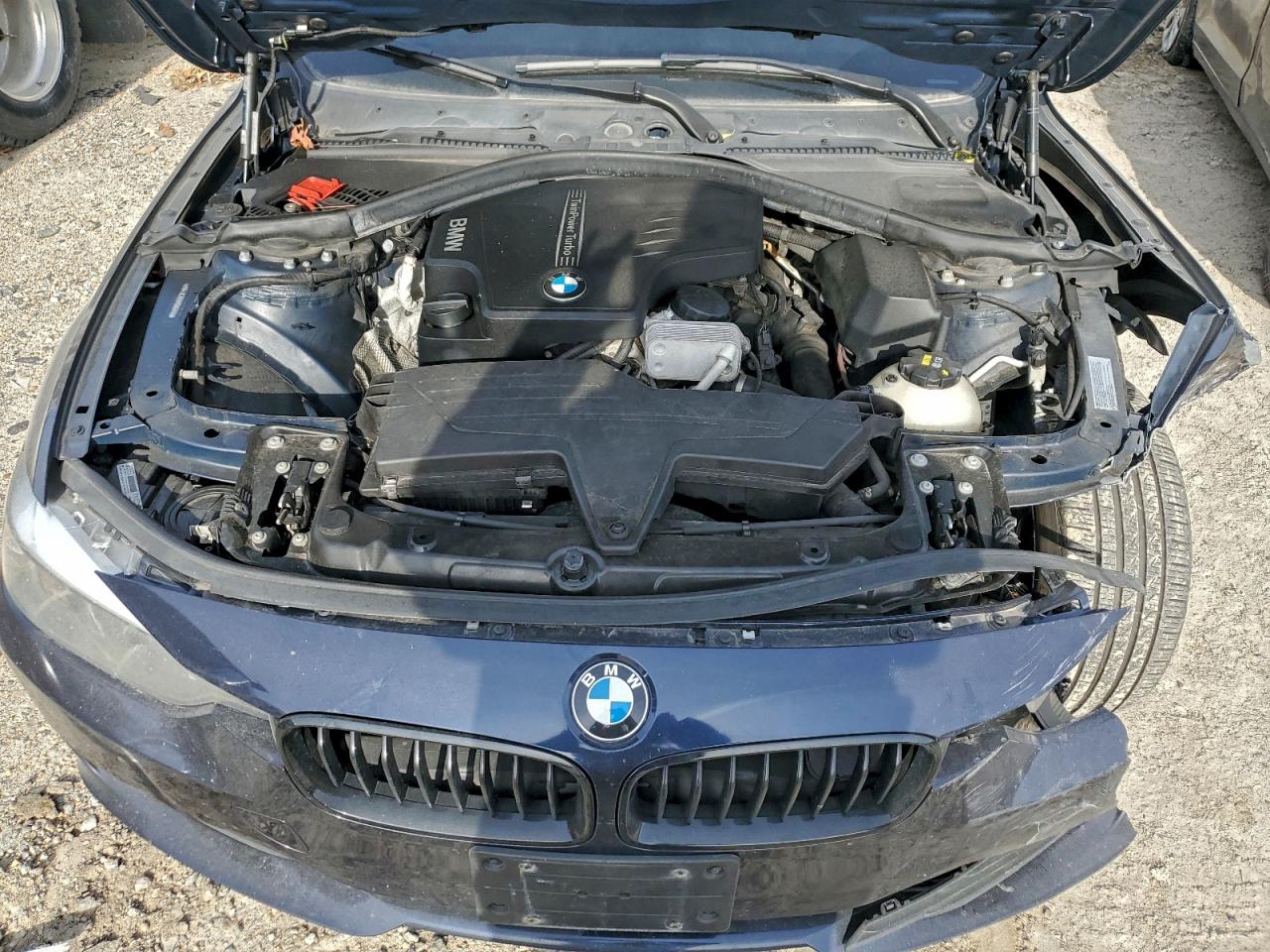 2015 BMW 320 I XDRIVE photo 21