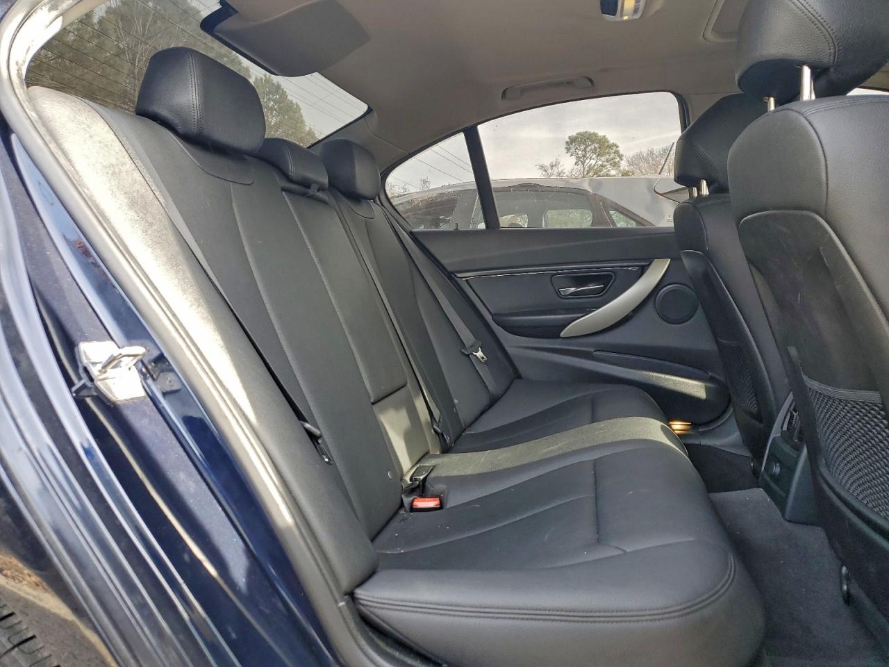 2015 BMW 320 I XDRIVE photo 19