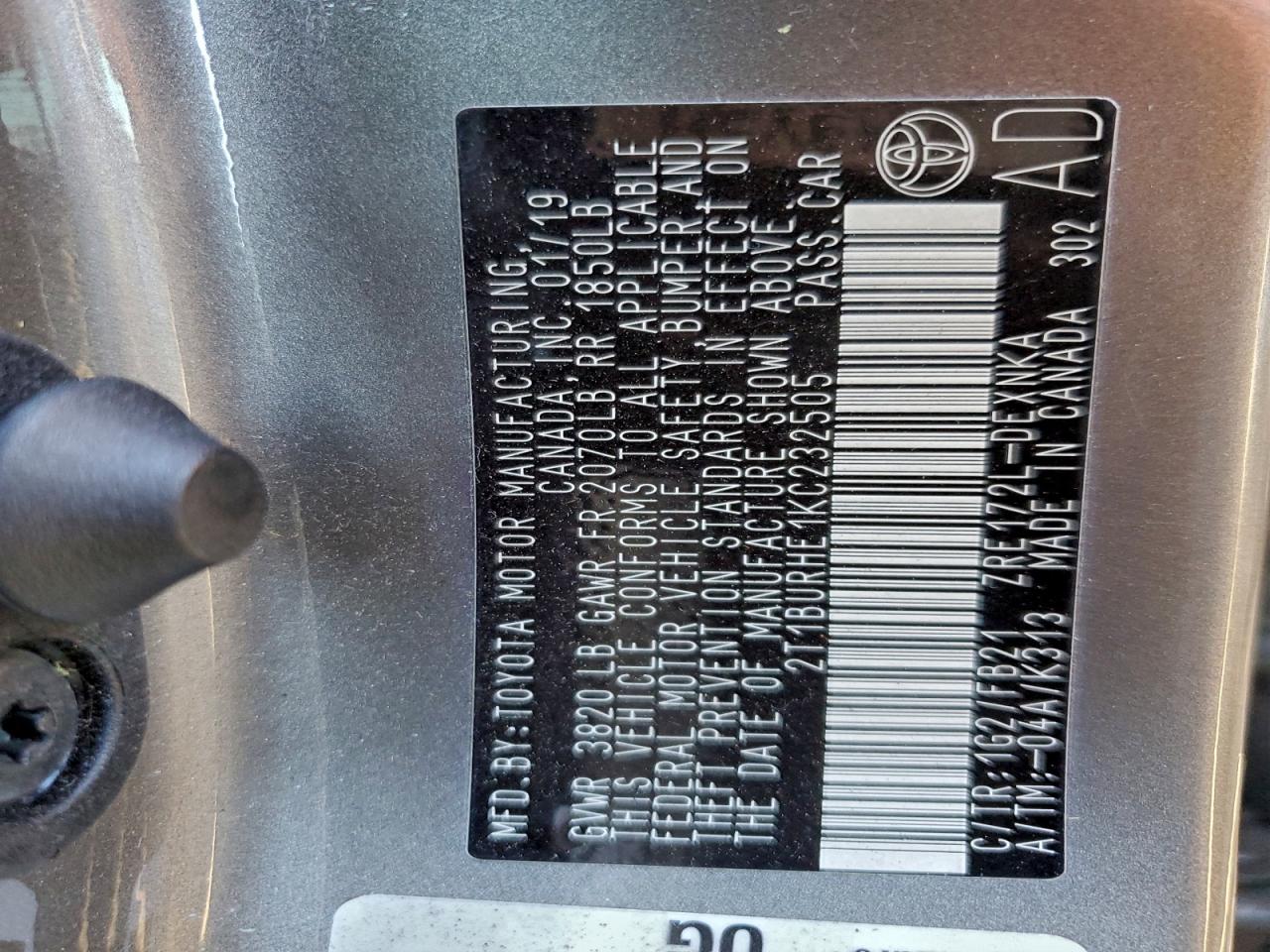 2019 TOYOTA COROLLA L photo 23