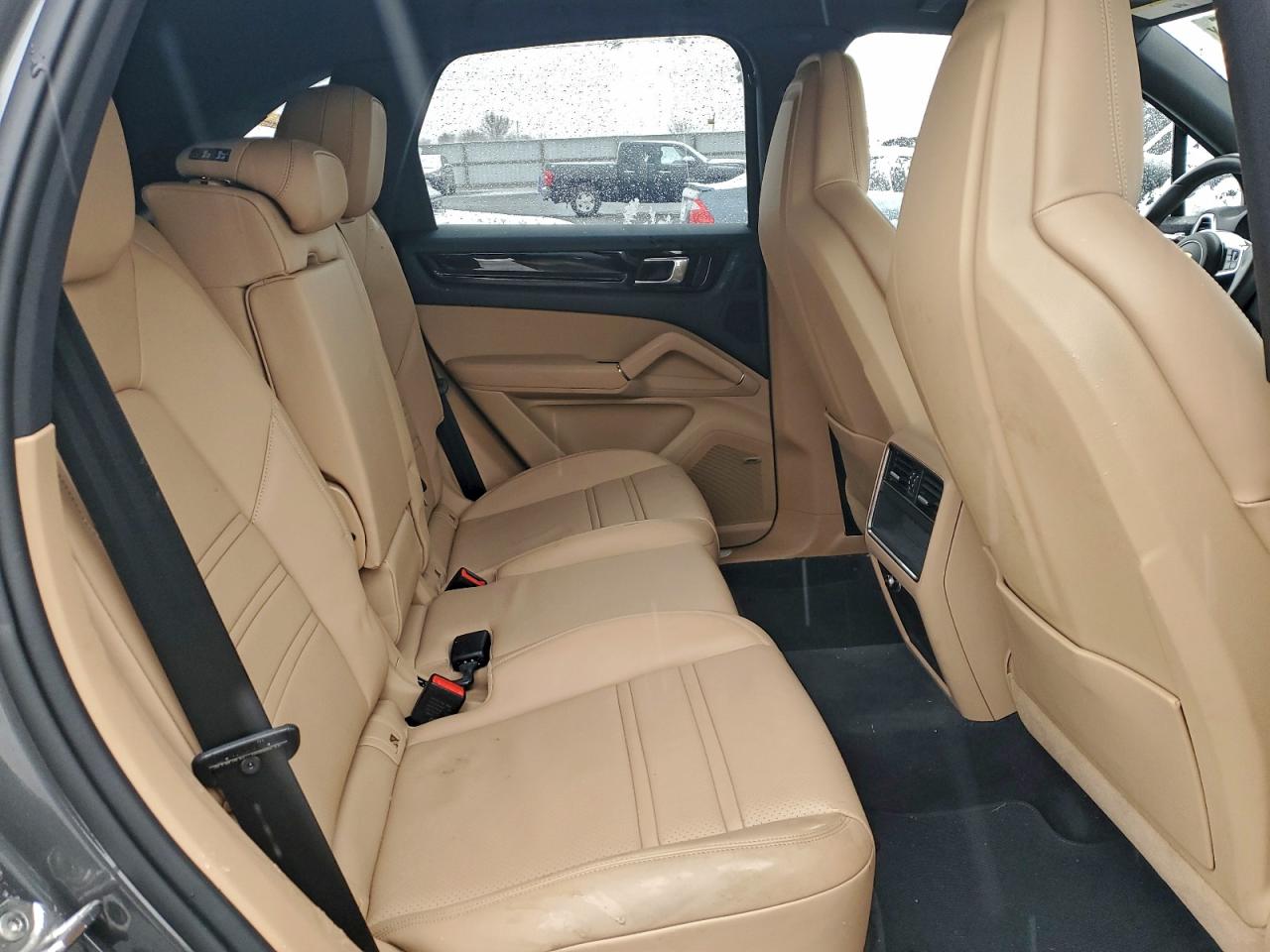 2019 PORSCHE CAYENNE S photo 11