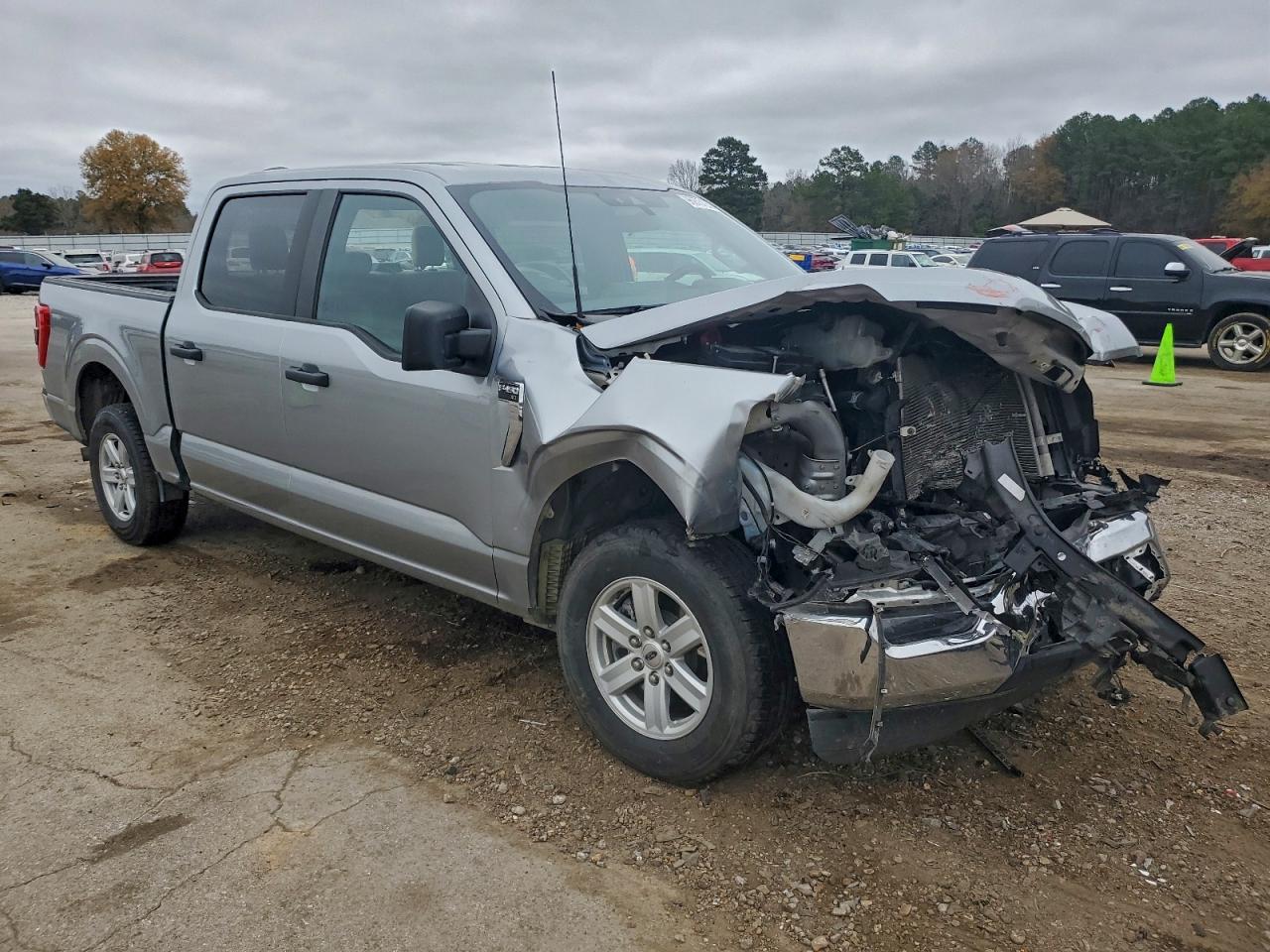 2023 FORD F150 SUPERCREW photo 4