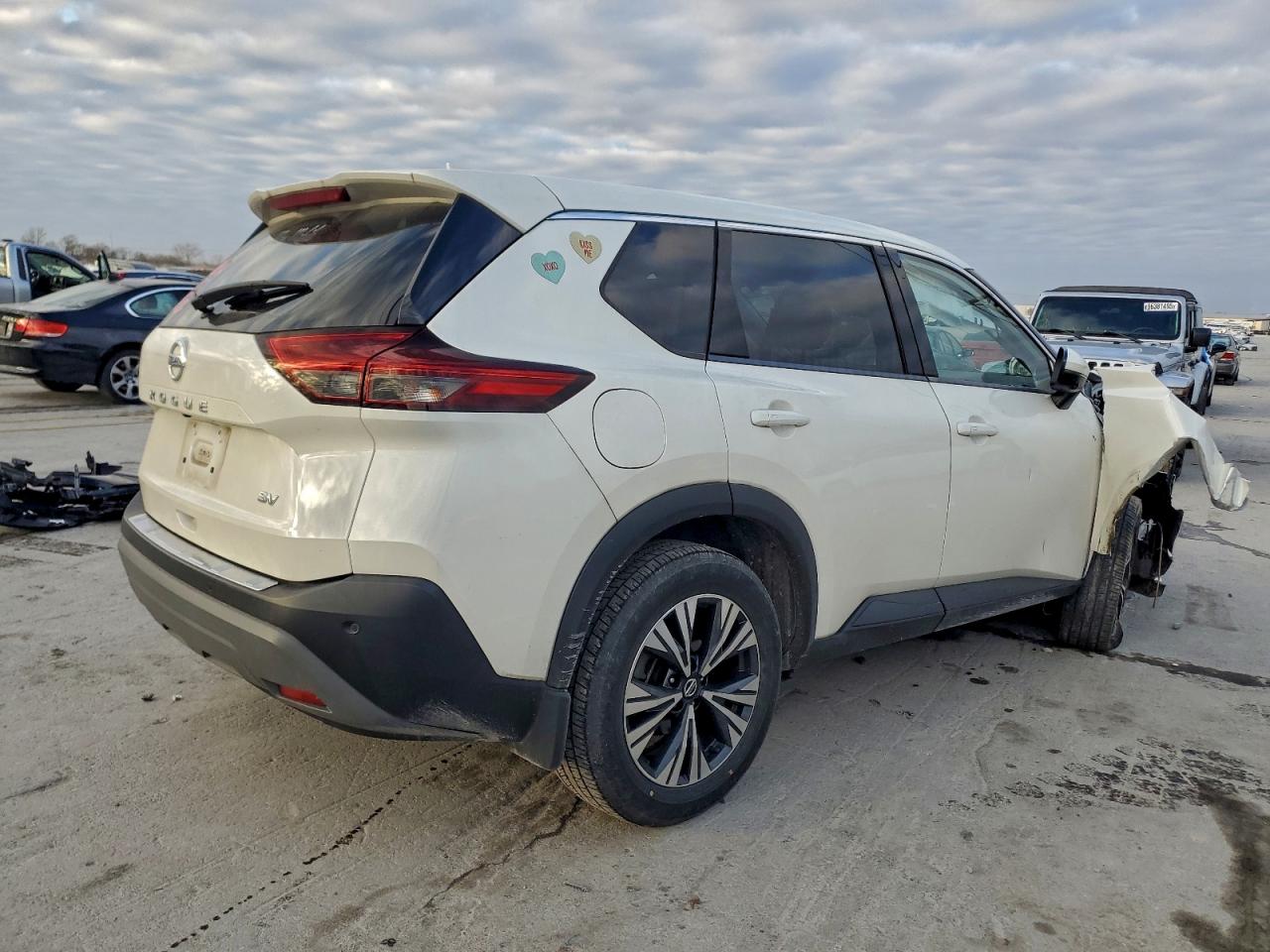 2021 NISSAN ROGUE SV photo 5