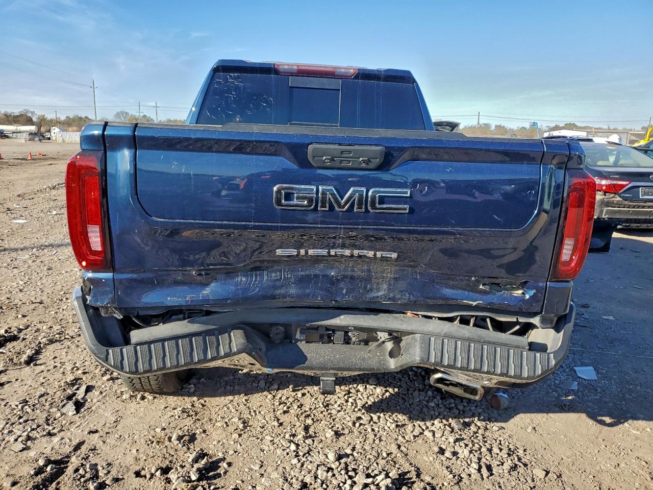 2019 GMC SIERRA K1500 SLT photo 6