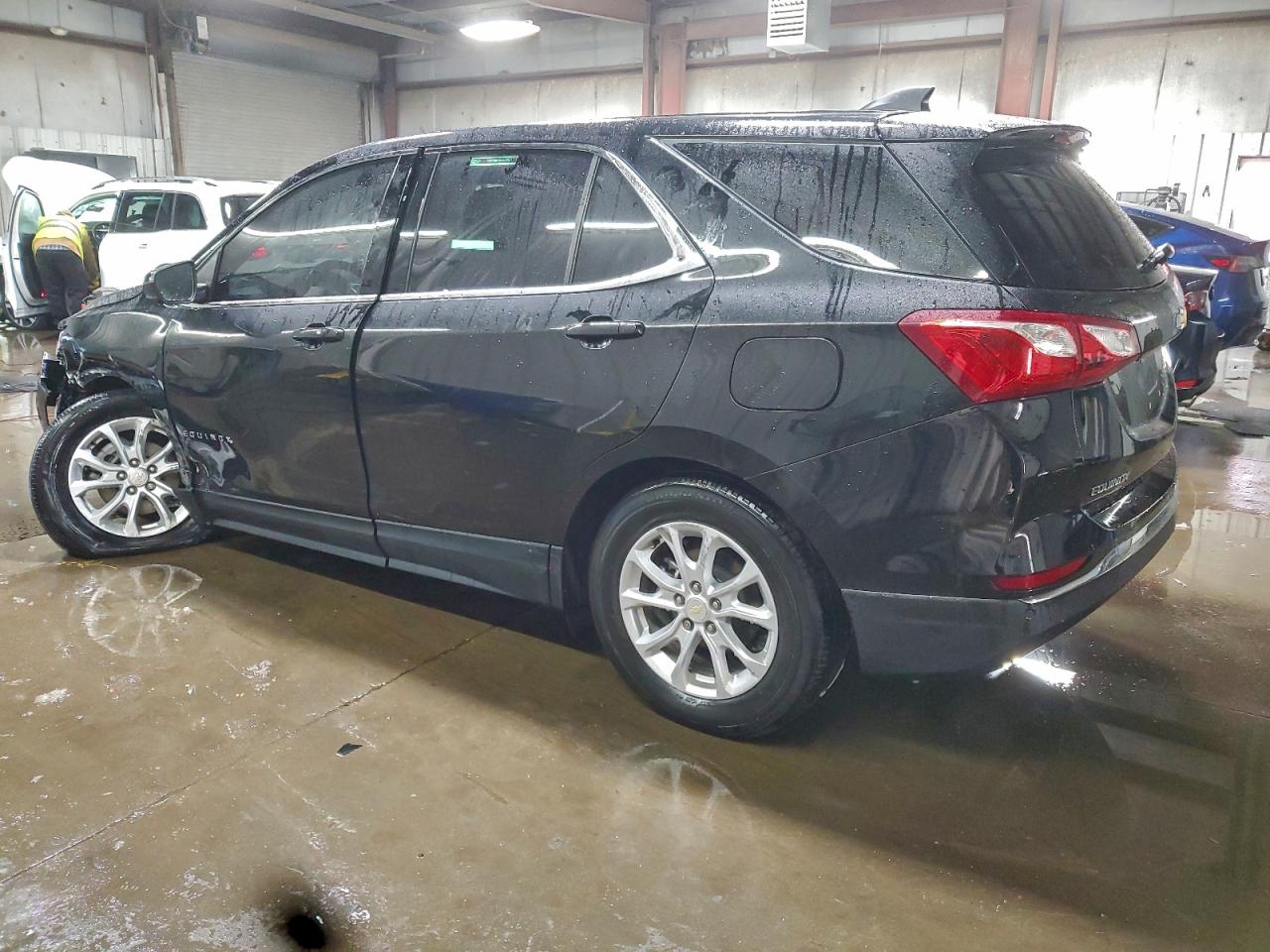 2020 CHEVROLET EQUINOX LT photo 2