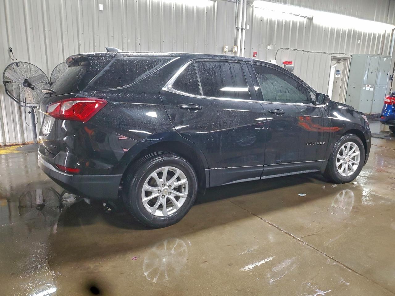 2020 CHEVROLET EQUINOX LT photo 3