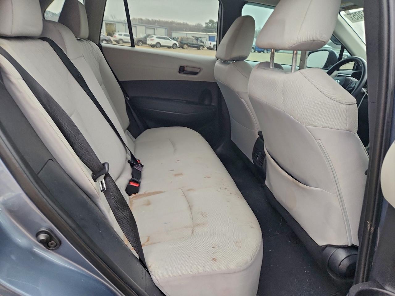 2023 TOYOTA COROLLA CROSS LE photo 28