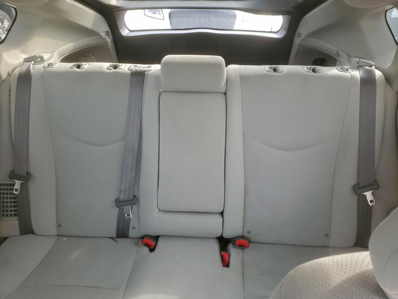 2015 TOYOTA PRIUS photo 19