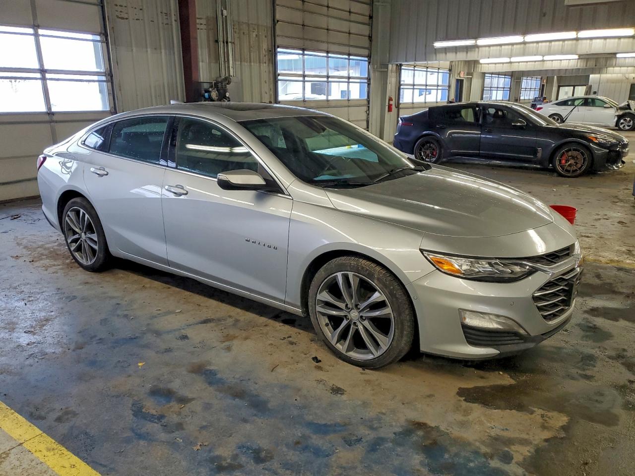 2020 CHEVROLET MALIBU PREMIER photo 4