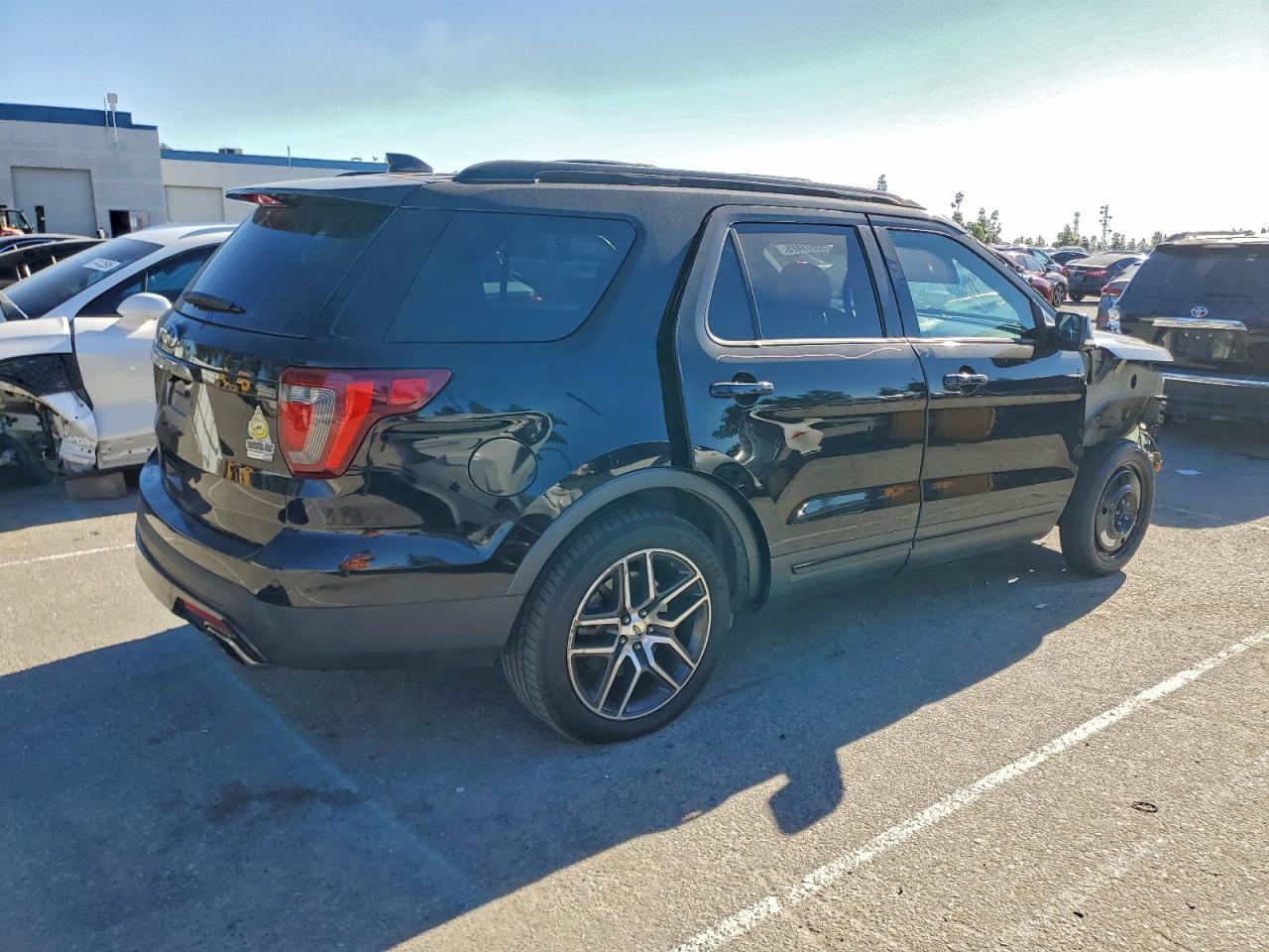 2017 FORD EXPLORER SPORT photo 3