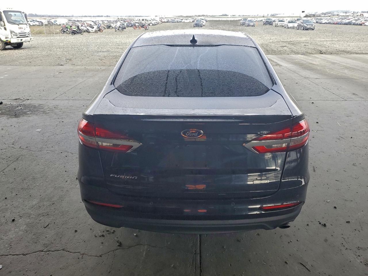 2020 FORD FUSION SE photo 6